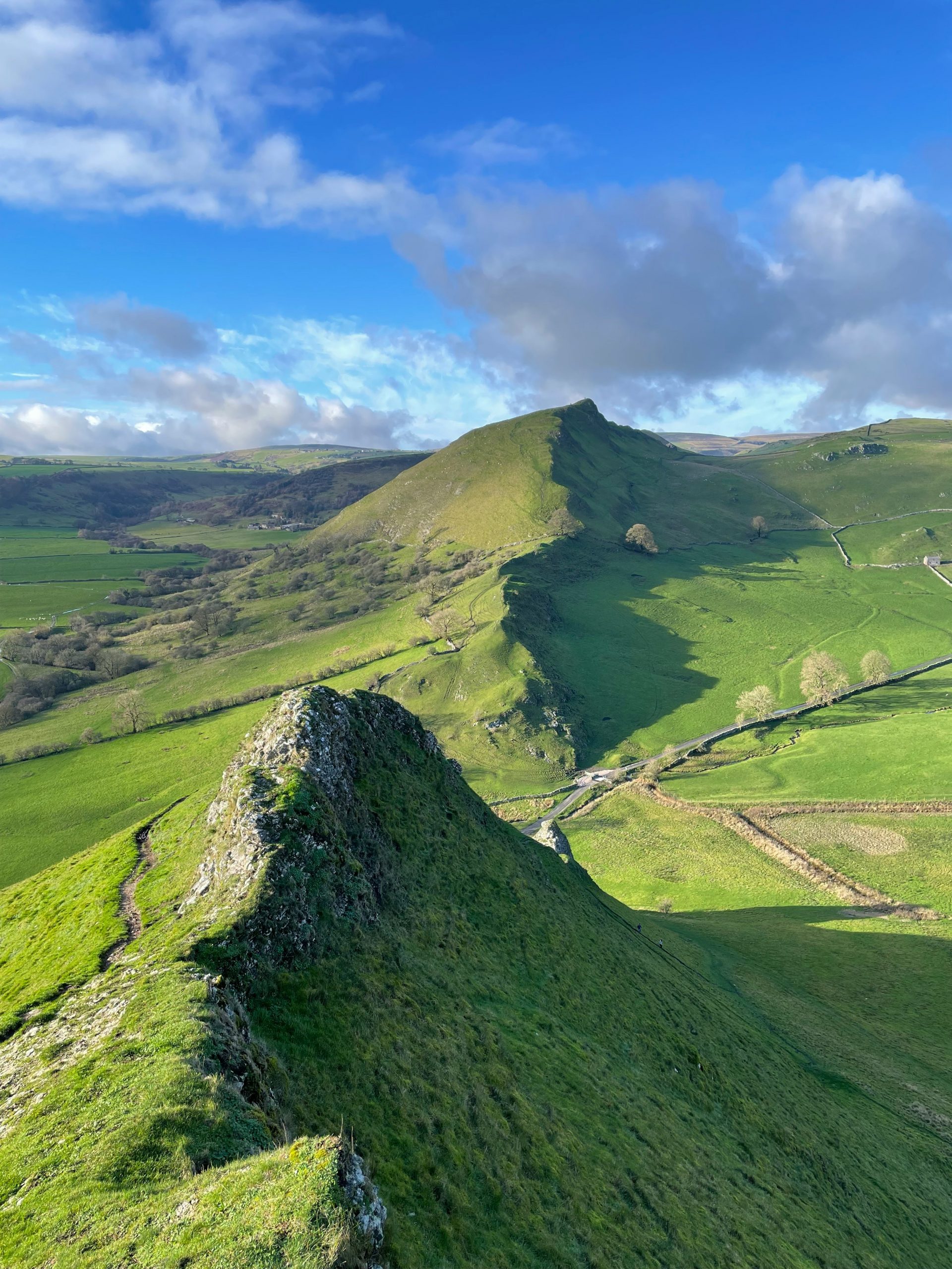 Best Walks in the Peak District (12 Routes Worth Hiking)